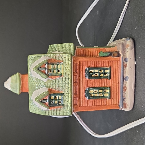 Vintage Holiday Schoolhouse For Christmas Village - Picture 5 of 10